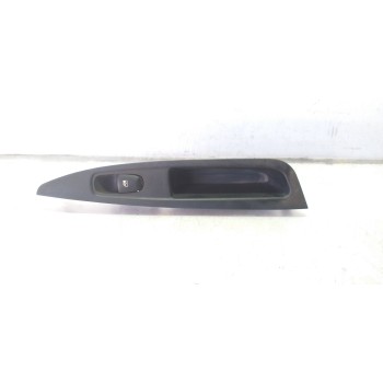 MANDO ELEVALUNAS TRASERO IZQUIERDO 829614EA0AX 