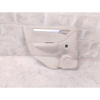 GUARNECIDO PUERTA TRASERA IZQUIERDA A16973049709F04 