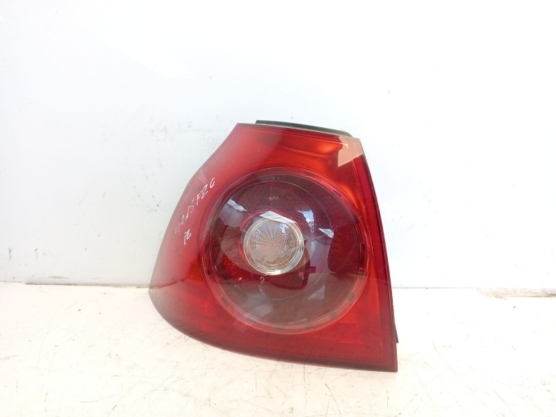 Recambio de piloto trasero izquierdo para volkswagen golf v berlina (1k1) referencia OEM IAM 1K6945095AA  