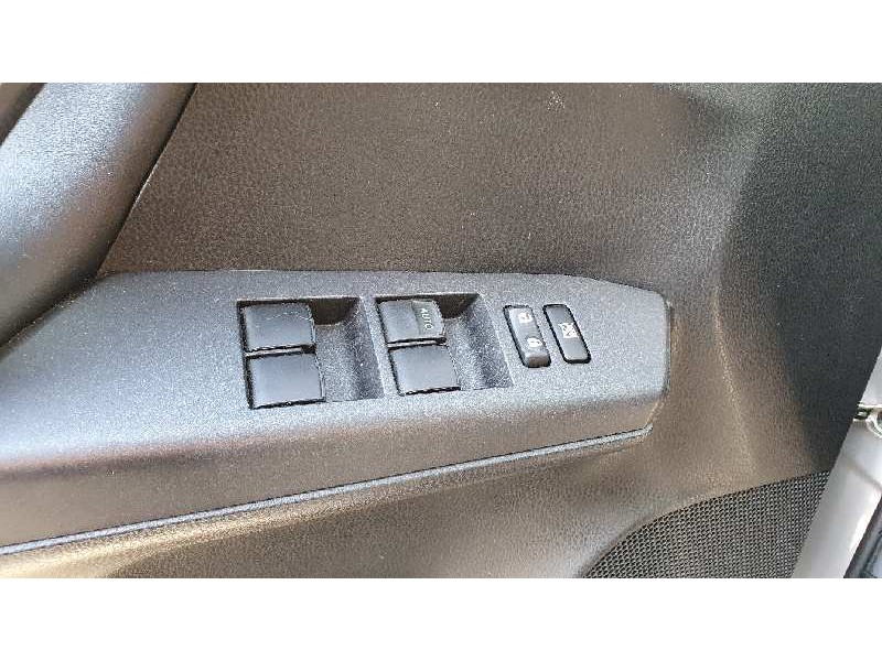 Recambio de mando elevalunas delantero izquierdo para toyota rav 4 advance hybrid referencia OEM IAM 7423142270  