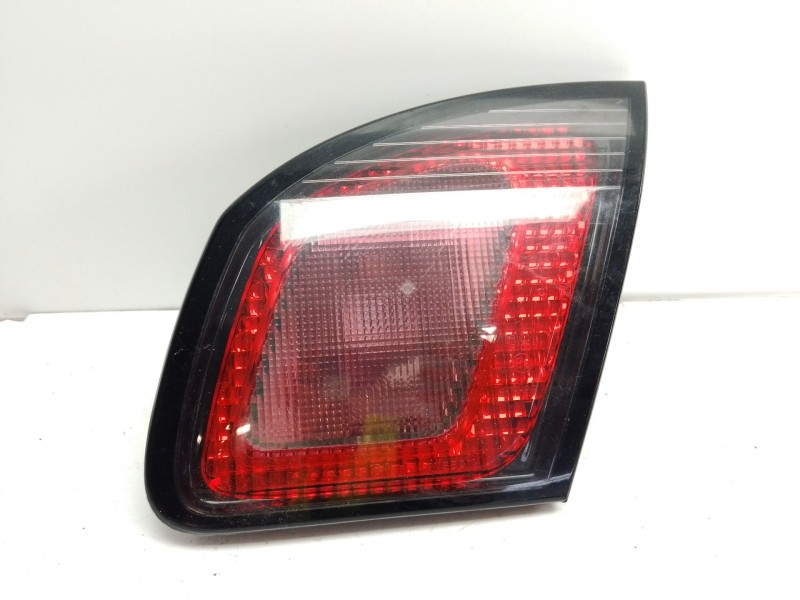 Recambio de piloto trasero derecho interior para nissan primera trav. (wp11) básico referencia OEM IAM 265509F528 265509F610 890
