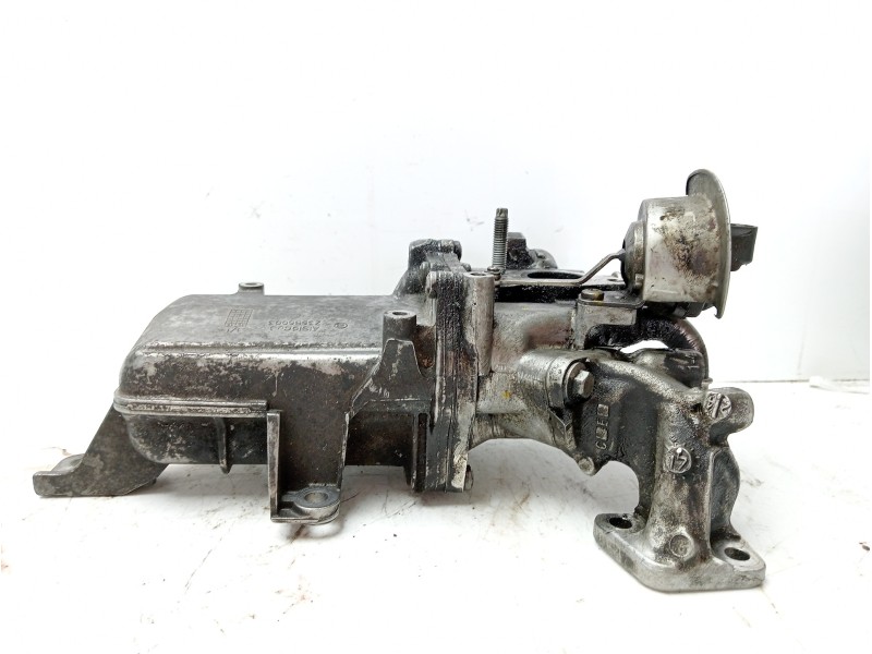 Recambio de enfriador egr para renault master kasten referencia OEM IAM 147355238R  