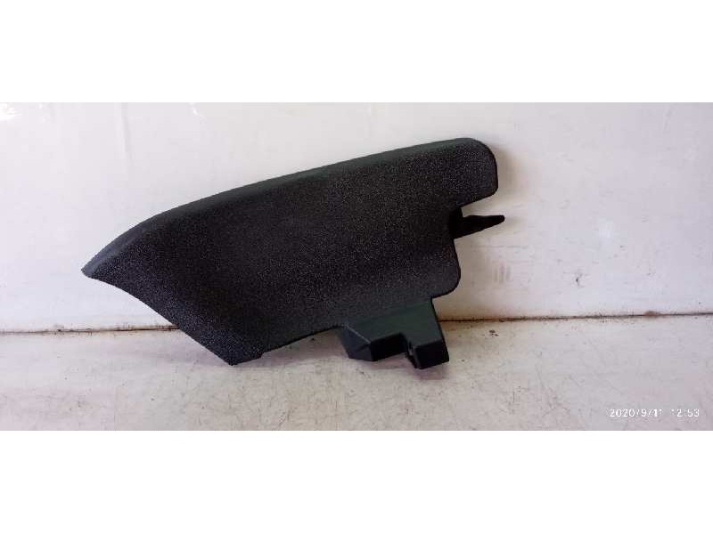 Recambio de moldura para toyota c-hr referencia OEM IAM 58816F40010  
