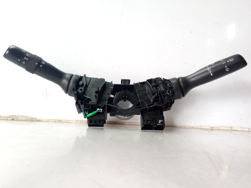 Recambio de mando luces para toyota yaris active referencia OEM IAM 173832 17F144 