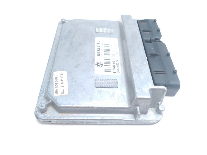 Recambio de centralita motor uce para volkswagen passat berlina (3b3) advance referencia OEM IAM 3B0906018L  