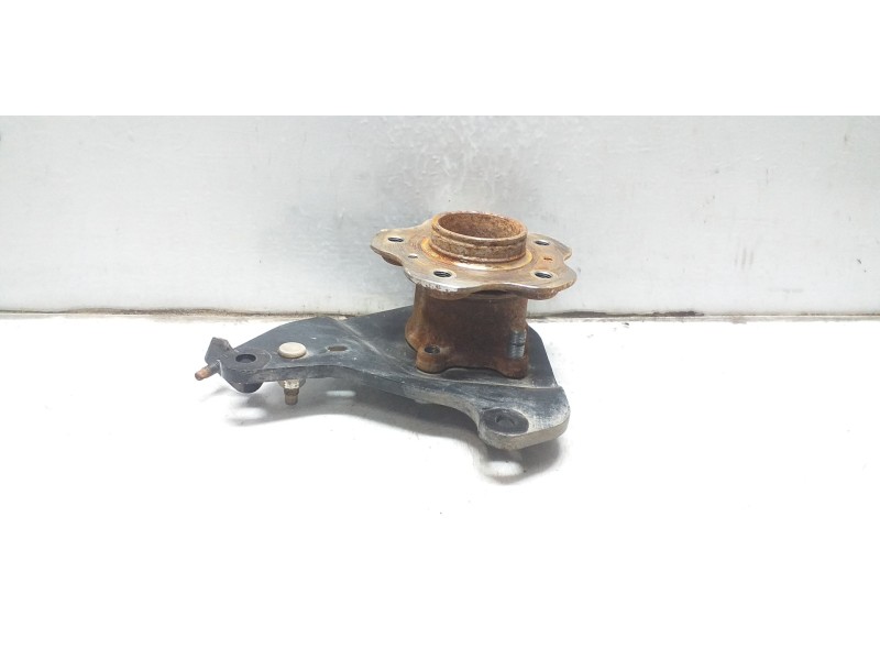 Recambio de mangueta trasera derecha para nissan qashqai (j11) 1.6 dci turbodiesel cat referencia OEM IAM 43021BR50A  