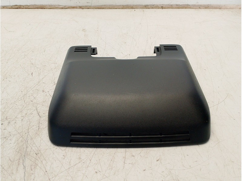 Recambio de moldura para toyota yaris (_p21_, _pa1_, _ph1_) 1.5 hybrid (mxph10) referencia OEM IAM 864660D030  