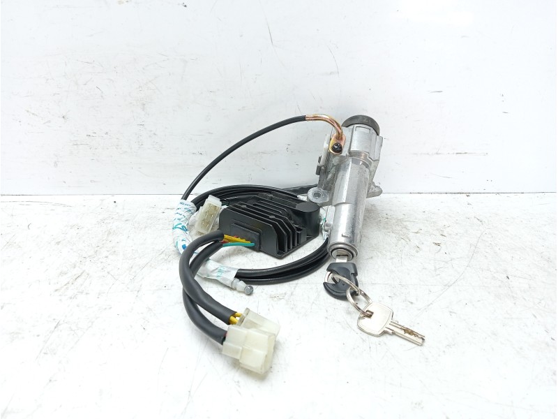 Recambio de juego bombines para sym symphony 125 referencia OEM IAM 1640AXRB010 31600M56000 