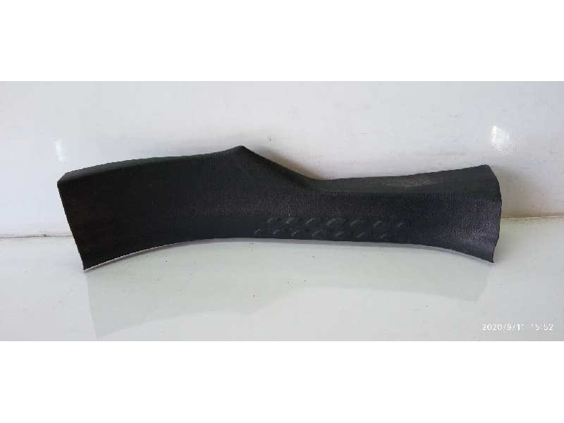 Recambio de moldura para toyota c-hr referencia OEM IAM 67917F4020  