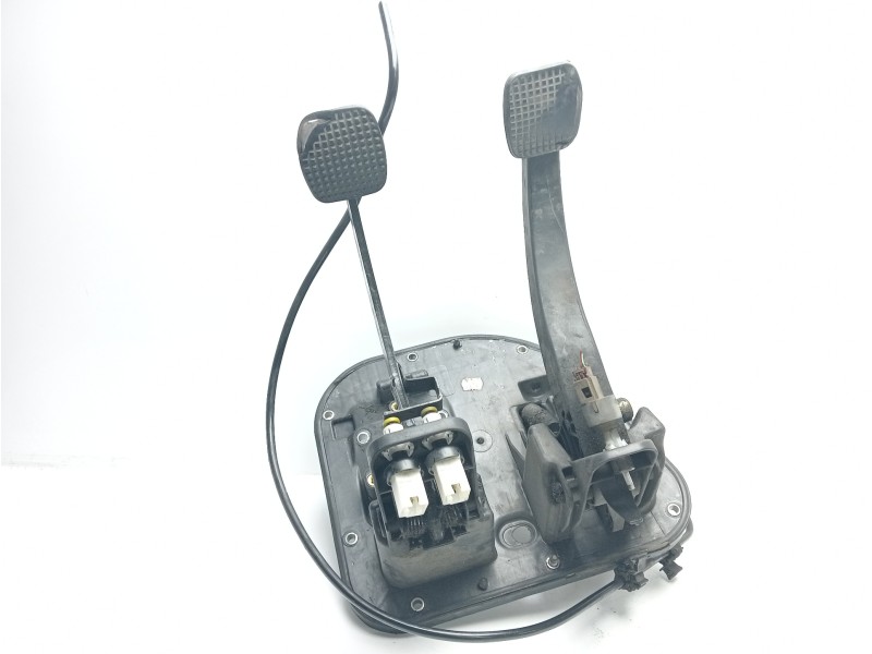 Recambio de pedal acelerador para iveco daily caja cerrada (2006 =>) 2.8 cng referencia OEM IAM 504061734  
