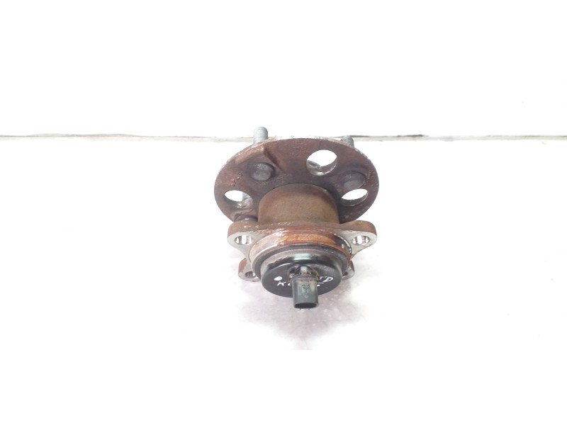 Recambio de mangueta trasera derecha para toyota yaris feel referencia OEM IAM 895440d050  