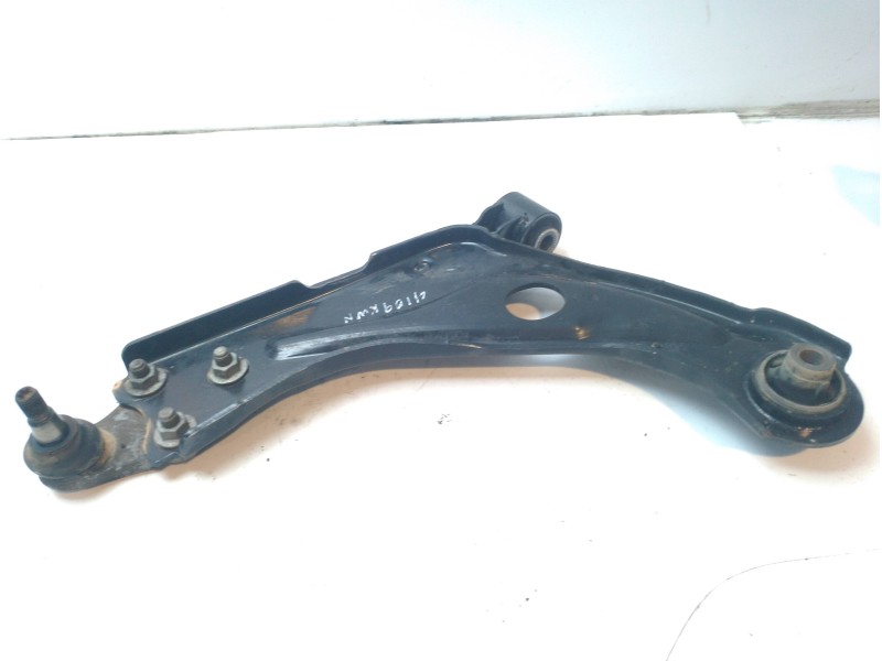 Recambio de brazo suspension inferior delantero izquierdo para peugeot 3008 referencia OEM IAM 9816865580 98138522 