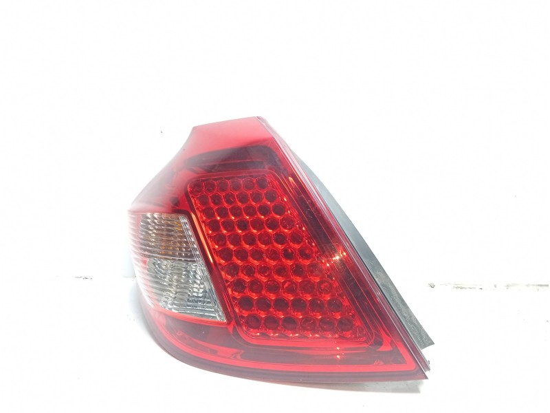 Recambio de piloto trasero izquierdo para kia cee´d referencia OEM IAM 924011H050  