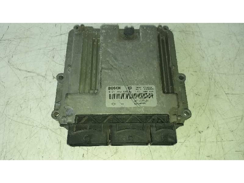 Recambio de centralita motor uce para renault clio iv grandtour dynamique referencia OEM IAM 237102213R 0281030439 