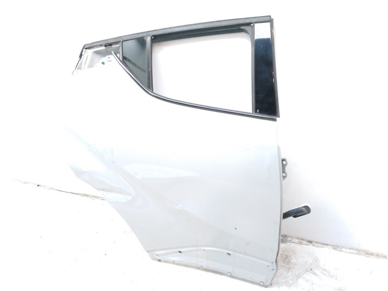 Recambio de puerta trasera derecha para toyota c-hr referencia OEM IAM 67003F4010  
