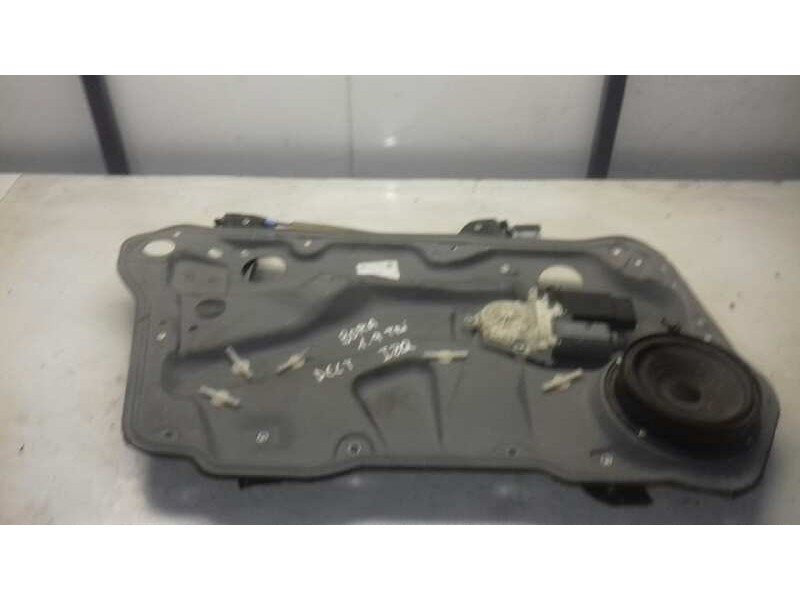 Recambio de elevalunas delantero izquierdo para volkswagen golf iv berlina (1j1) básico referencia OEM IAM 1J4837755 119692300 