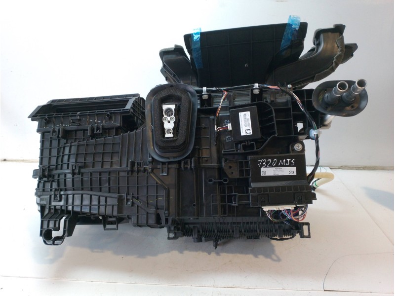 Recambio de calefaccion entera normal para toyota c-hr referencia OEM IAM 87050F4140  