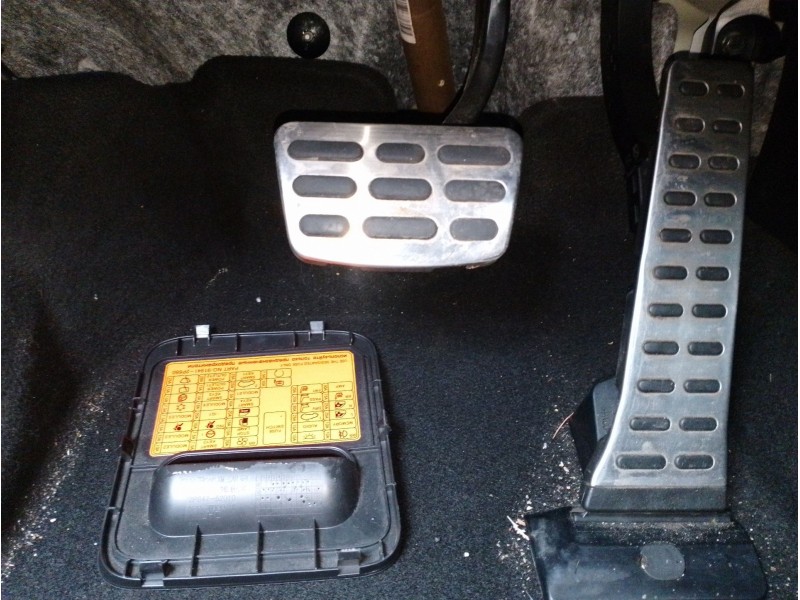 Recambio de pedal acelerador para kia sorento referencia OEM IAM 327002P340  