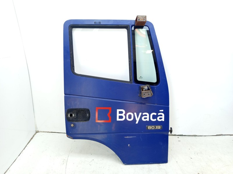 Recambio de puerta delantera derecha para nissan atleon atleon referencia OEM IAM H01009X601  