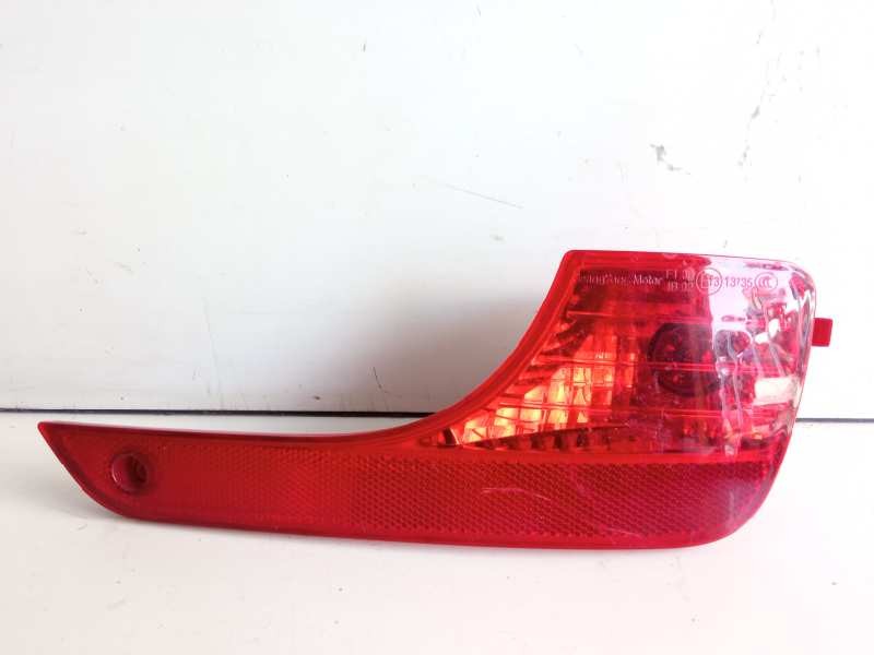 Recambio de faro antiniebla trasero derecho para ssangyong rodius xdi limited awd referencia OEM IAM 8390231510  
