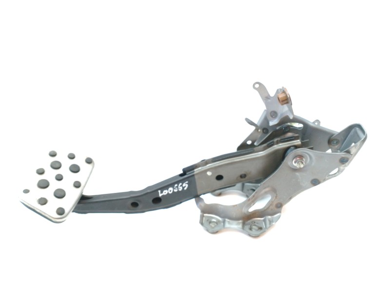 Recambio de pedal freno para lexus ct 200h referencia OEM IAM 4711076060  