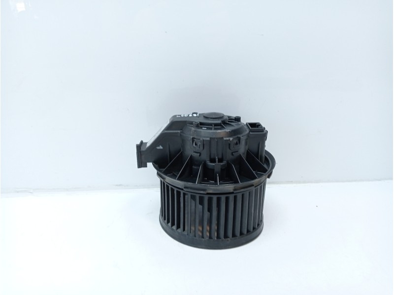 Recambio de motor calefaccion para ford fiesta (cb1) ambiente referencia OEM IAM 0130115551 3137231000 