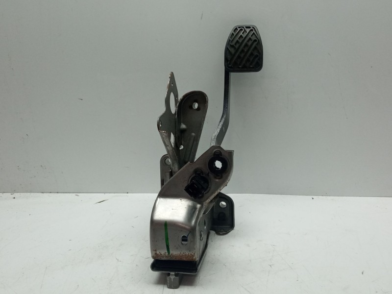 Recambio de pedal freno para nissan juke (f15) 1.6 referencia OEM IAM 465011KA2B  