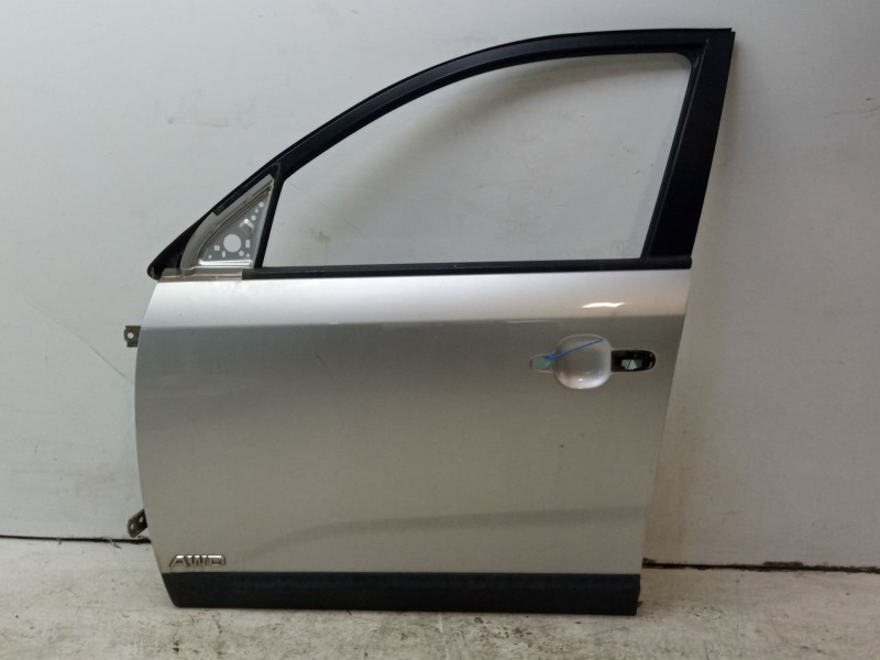Recambio de puerta delantera izquierda para kia sorento referencia OEM IAM 760032P000  