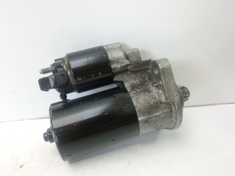 Recambio de motor arranque para volkswagen golf iv berlina (1j1) 1.6 16v referencia OEM IAM 0001121006  