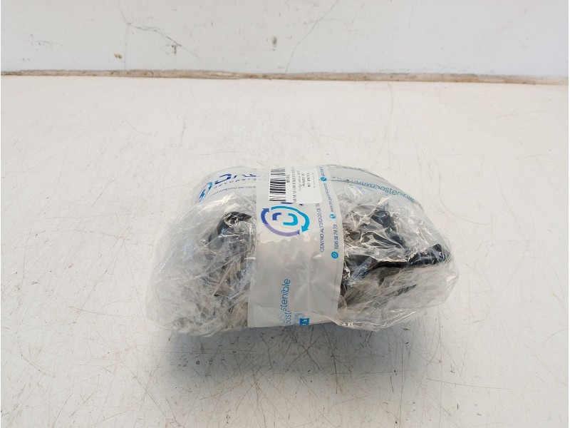 Recambio de cinturon seguridad delantero derecho para peugeot 207 referencia OEM IAM 8975CA 96498058XX 