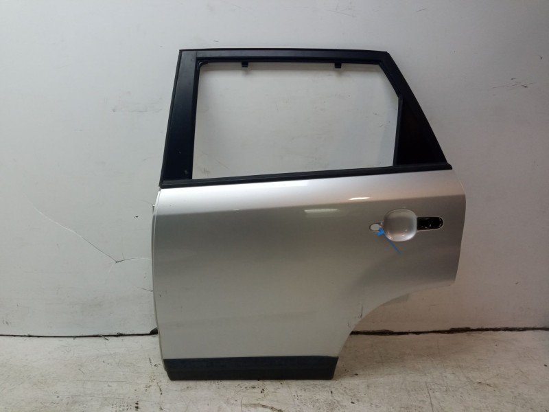 Recambio de puerta trasera izquierda para kia sorento referencia OEM IAM 770032P010  