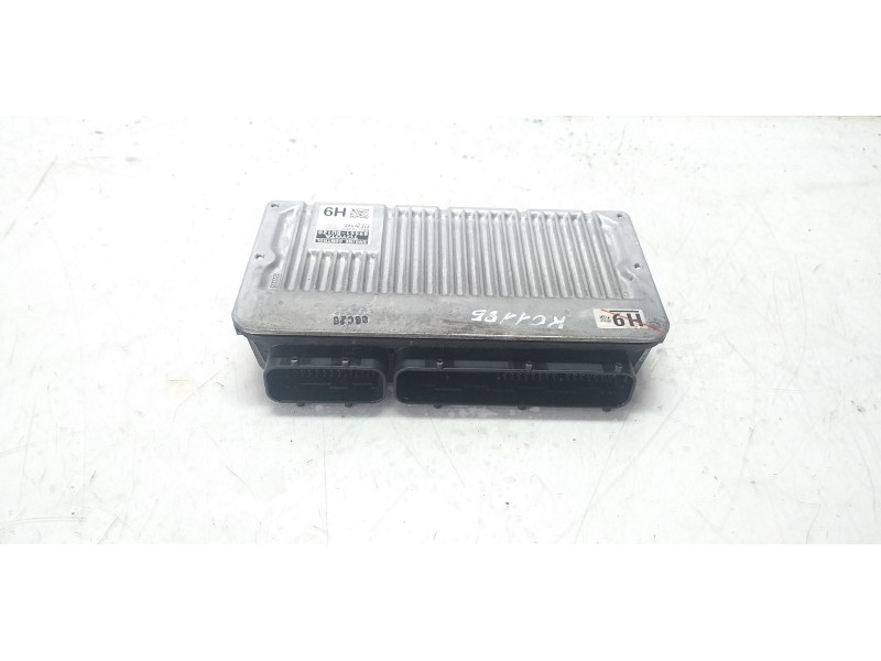 Recambio de centralita motor uce para toyota yaris feel referencia OEM IAM 896610U120 MB2768001650 