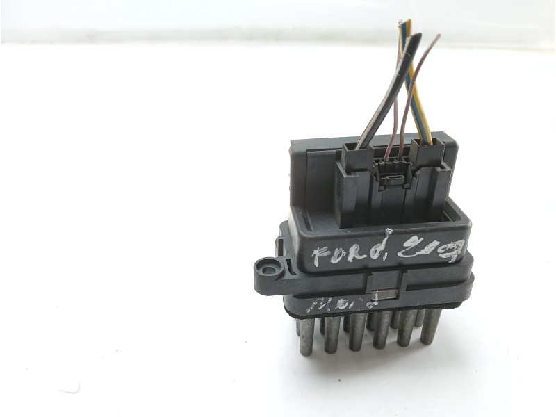 Recambio de resistencia calefaccion para ford focus c-max (cap) 2.0 tdci cat referencia OEM IAM F011500028  