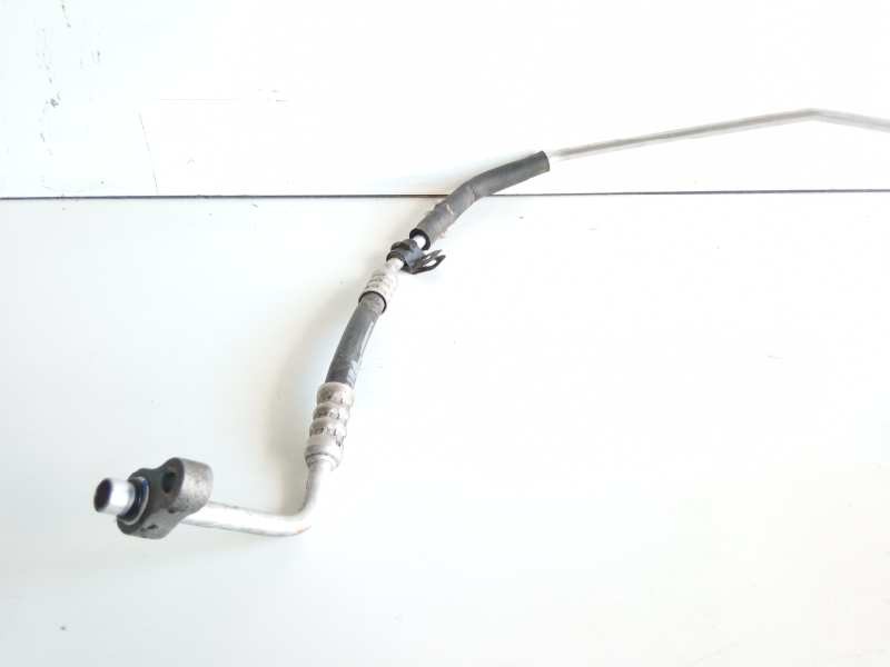 Recambio de tubos aire acondicionado para ssangyong rodius xdi limited awd referencia OEM IAM 6863021200  