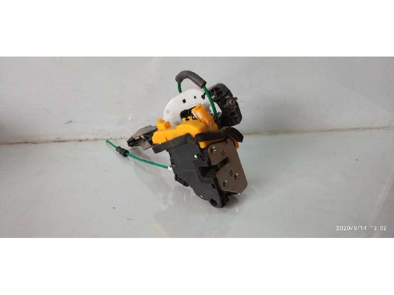 Recambio de cerradura puerta delantera derecha para hyundai i30 (gd) 25 aniversario referencia OEM IAM 81320A6110  