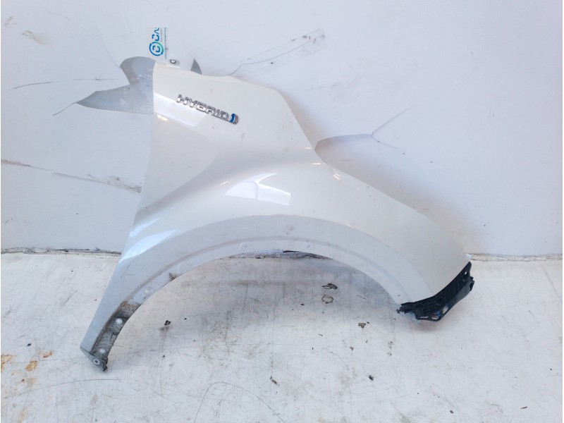 Recambio de aleta delantera derecha para toyota c-hr referencia OEM IAM 53801F4010  