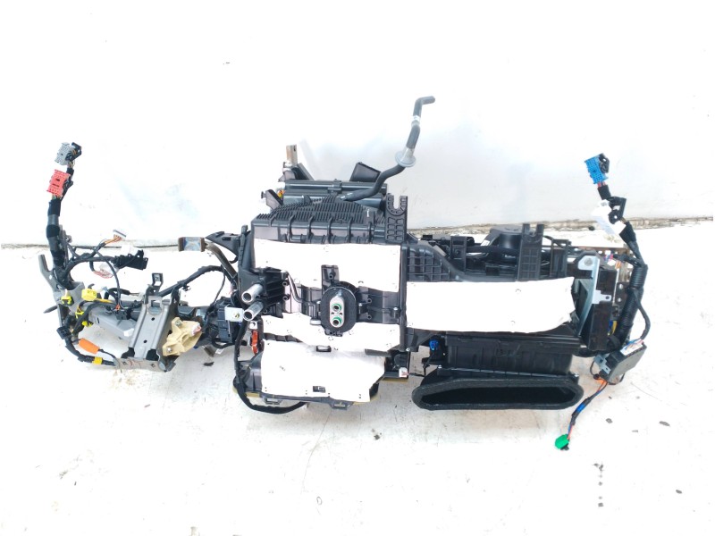 Recambio de calefaccion entera normal para kia ceed business referencia OEM IAM 97205J7130  