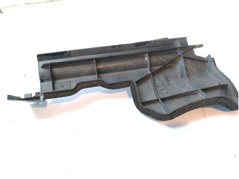 Recambio de moldura para toyota c-hr referencia OEM IAM 165950T070  