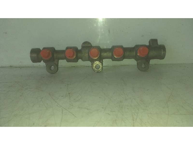 Recambio de rampa inyectora para renault trafic combi (ab 4.01) 1.9 diesel referencia OEM IAM 0445214251  