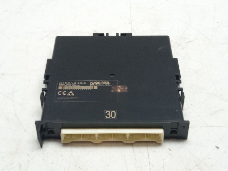Recambio de modulo electronico para toyota yaris referencia OEM IAM 89990K0031 62B05400 