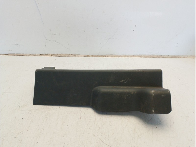 Recambio de moldura para land rover discovery sport (l550) 2.0 d 4x4 referencia OEM IAM LR074806  