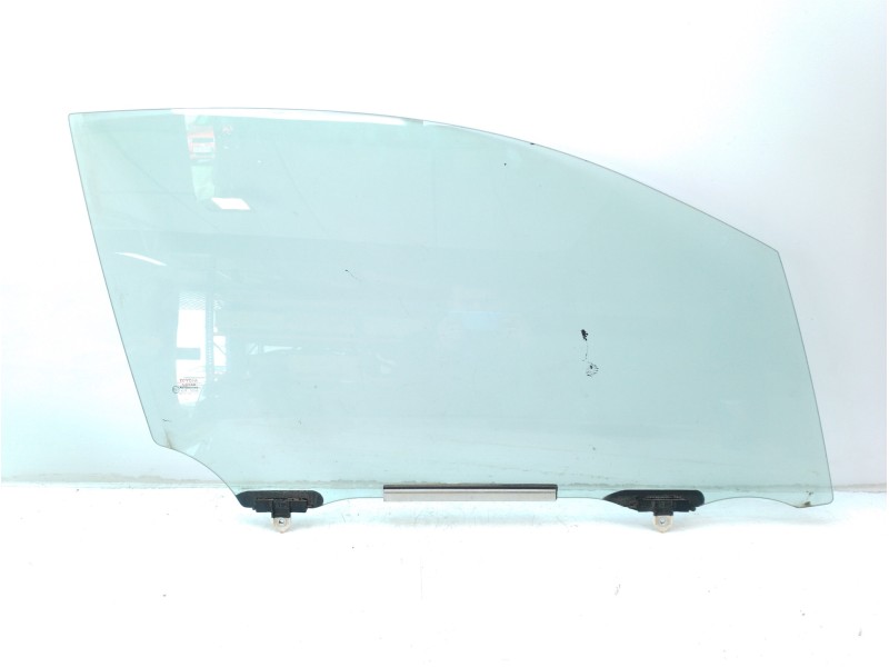 Recambio de luna delantera derecha para toyota c-hr referencia OEM IAM 68101F4010  