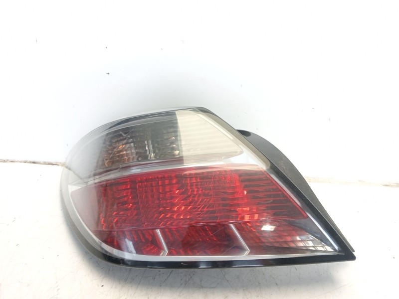 Recambio de piloto trasero izquierdo para opel astra gtc referencia OEM IAM 93190790  