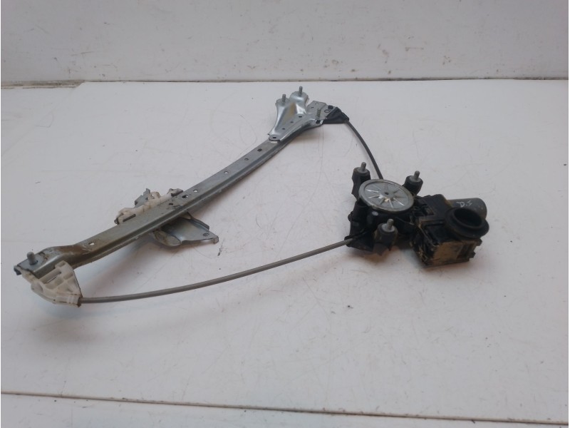 Recambio de elevalunas delantero izquierdo para toyota rav4 referencia OEM IAM 6980242071  8572042130
