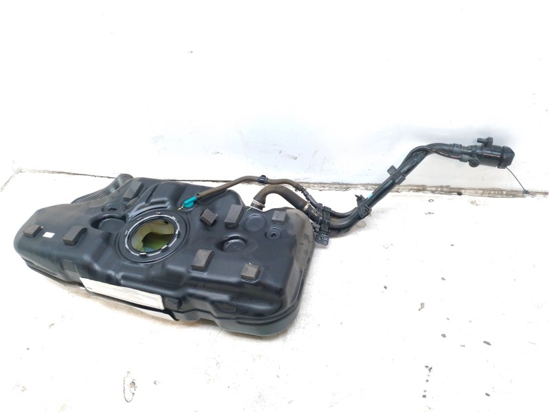 Recambio de deposito combustible para kia ceed business referencia OEM IAM 31150G4900  