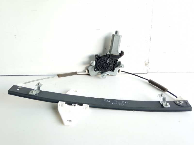 Recambio de elevalunas trasero derecho para ssangyong rodius xdi limited awd referencia OEM IAM 8810021012  