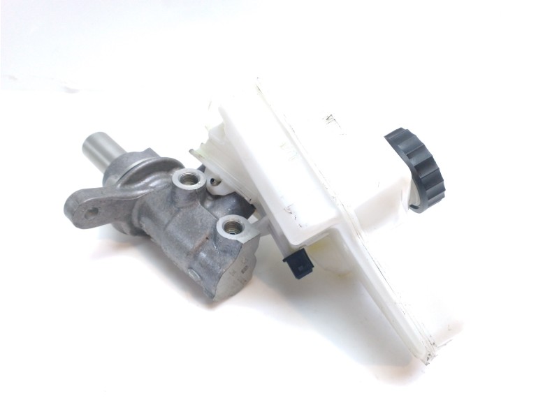 Recambio de bomba freno para toyota yaris 1.5 16v cat referencia OEM IAM 4720109A50  