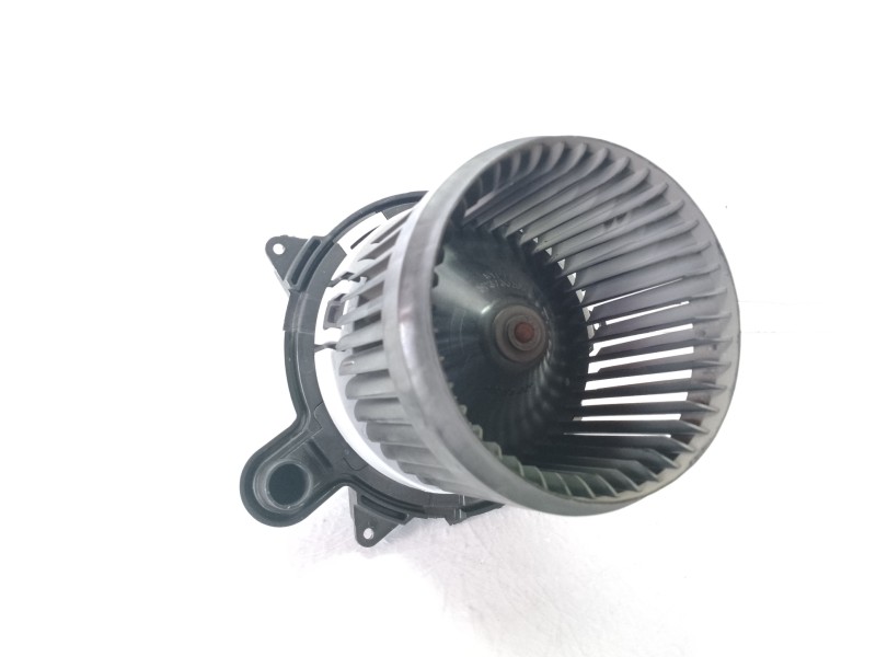 Recambio de motor calefaccion para renault clio iv 0.9 referencia OEM IAM 272101170R 5P3730000 