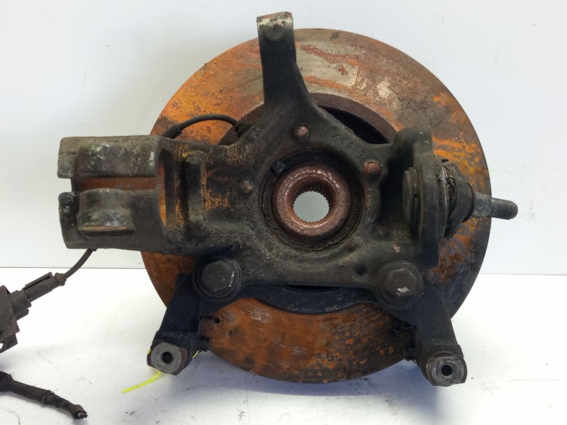 Recambio de mangueta delantera derecha para ford transit courier 1.5 tdci cat referencia OEM IAM 2262862  