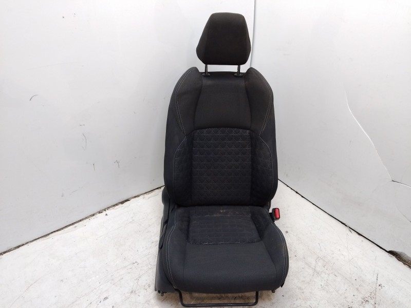 Recambio de asiento delantero derecho para toyota c-hr referencia OEM IAM 71073F4450C0  